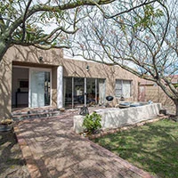 Accommodation - 50 Viola